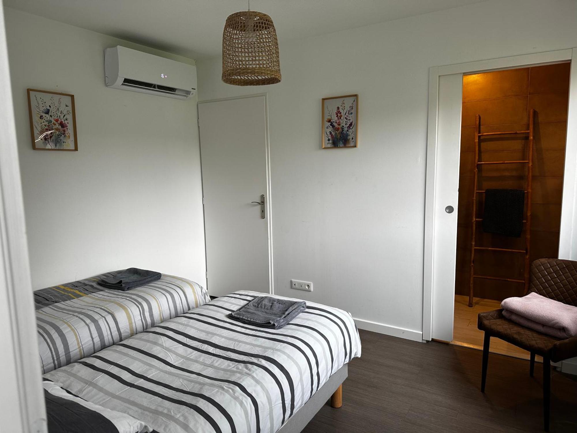 Maison La Capucine Sur Quai De Seine, Wifi, Machine à Laver, Parking Privé Gratuit